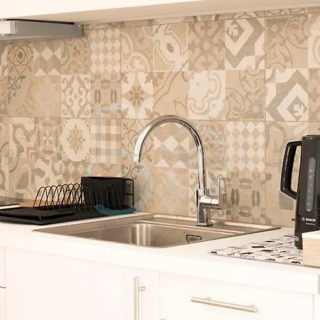 Daire 8 Homes Katomerion