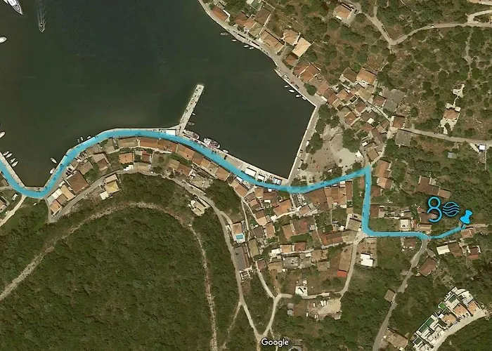 8 Homes Katoméri