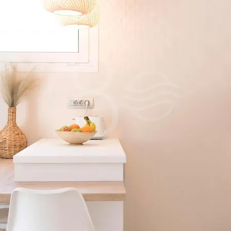 8 Homes * Katomerion