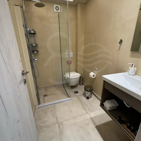 8 Homes * Katomerion